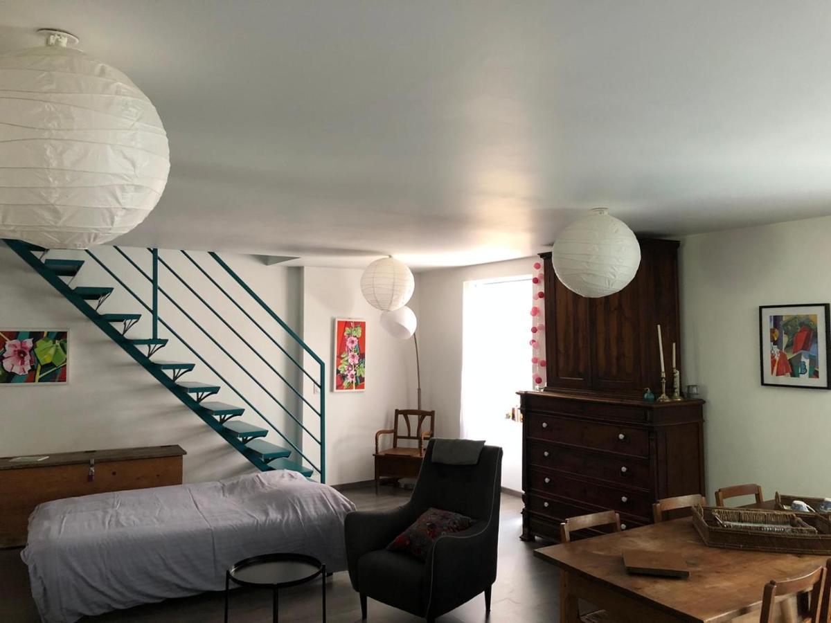 Le Monrepos Avec Jacuzzi Nordique Apartment Bielle ภายนอก รูปภาพ